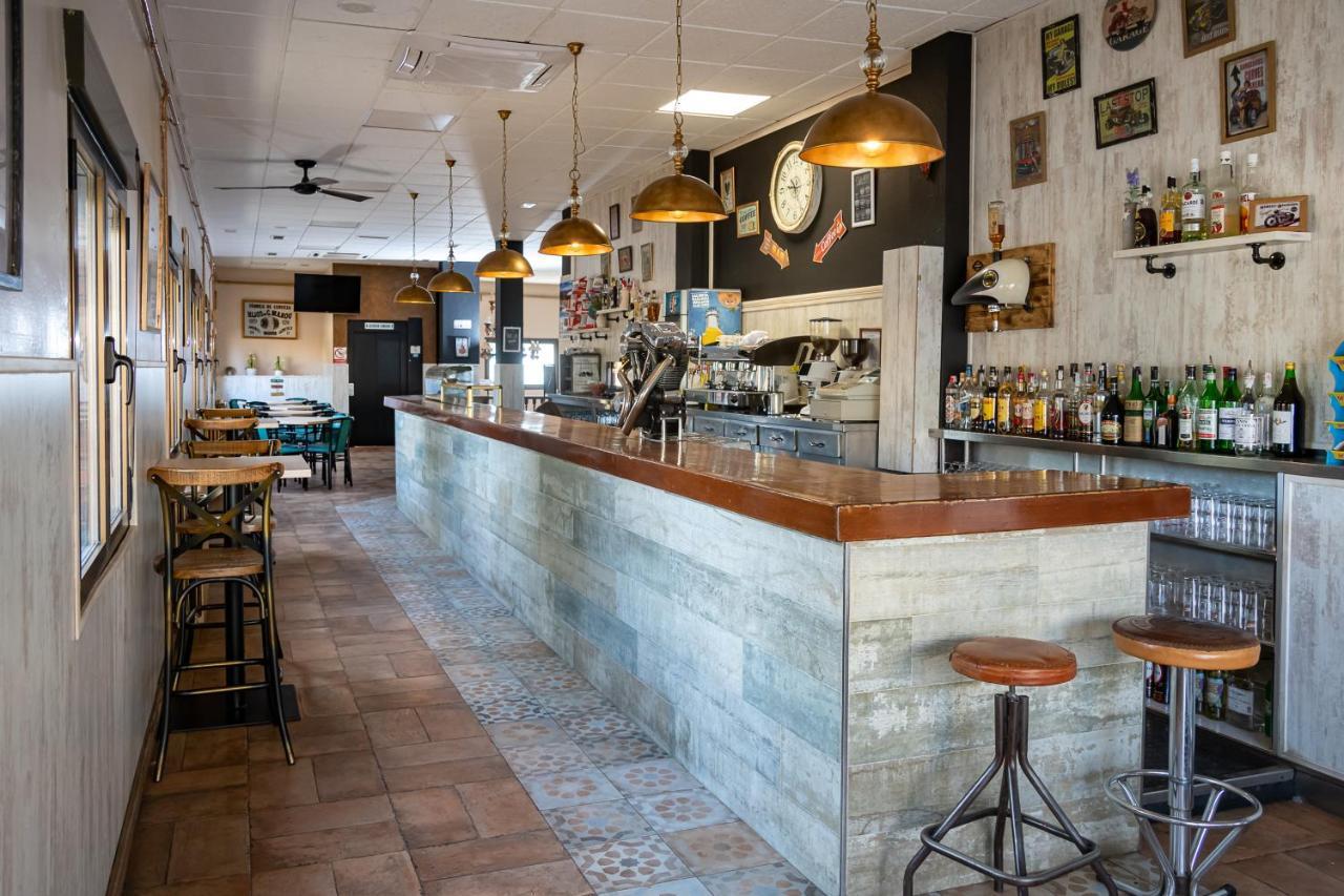 Hostal El Trillero อัลกาญิซ ภายนอก รูปภาพ