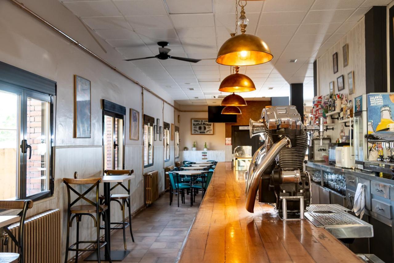 Hostal El Trillero อัลกาญิซ ภายนอก รูปภาพ